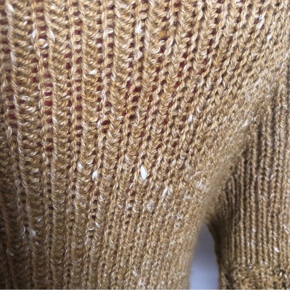 Hand Knit Cropped Sweater - Picture 8 of 12